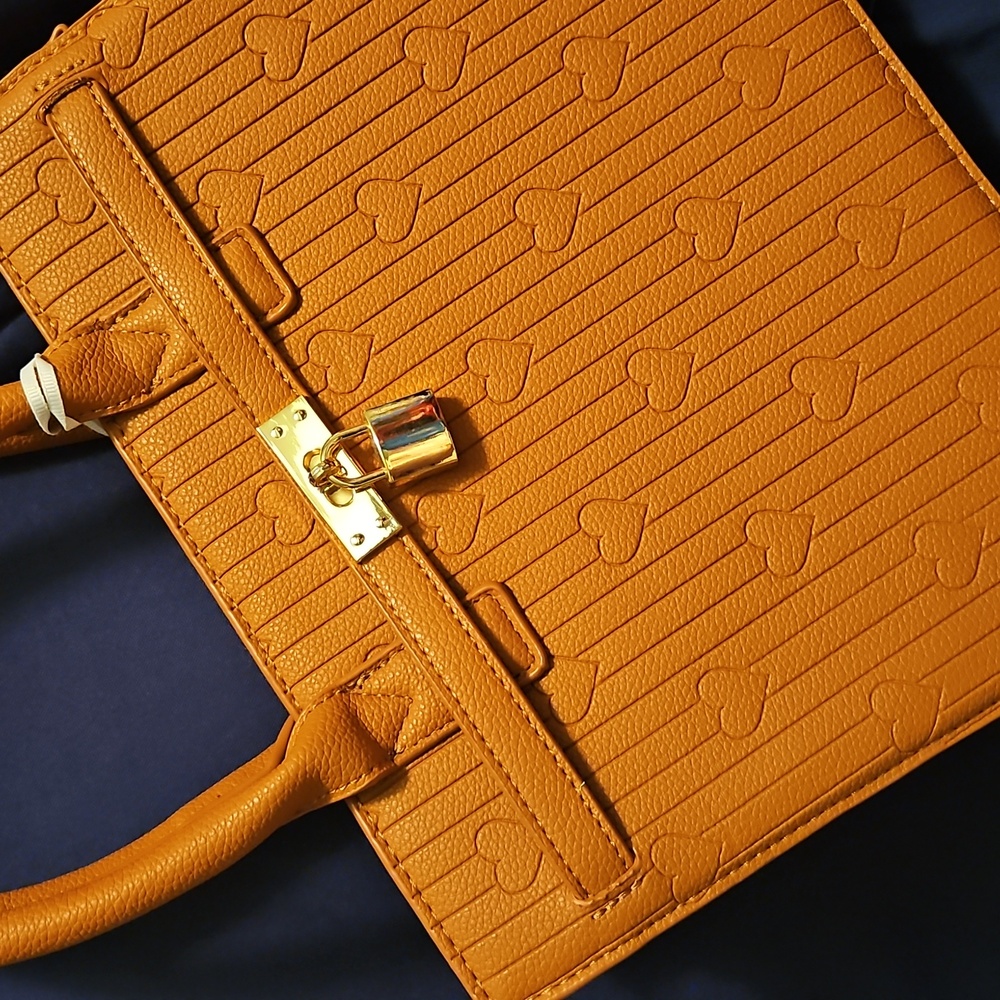 Alyssa Los Angeles New York Handbag